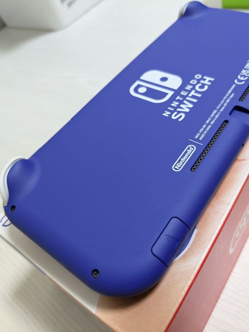Nintendo Switch Lite 本体 ブルー(キズあり)