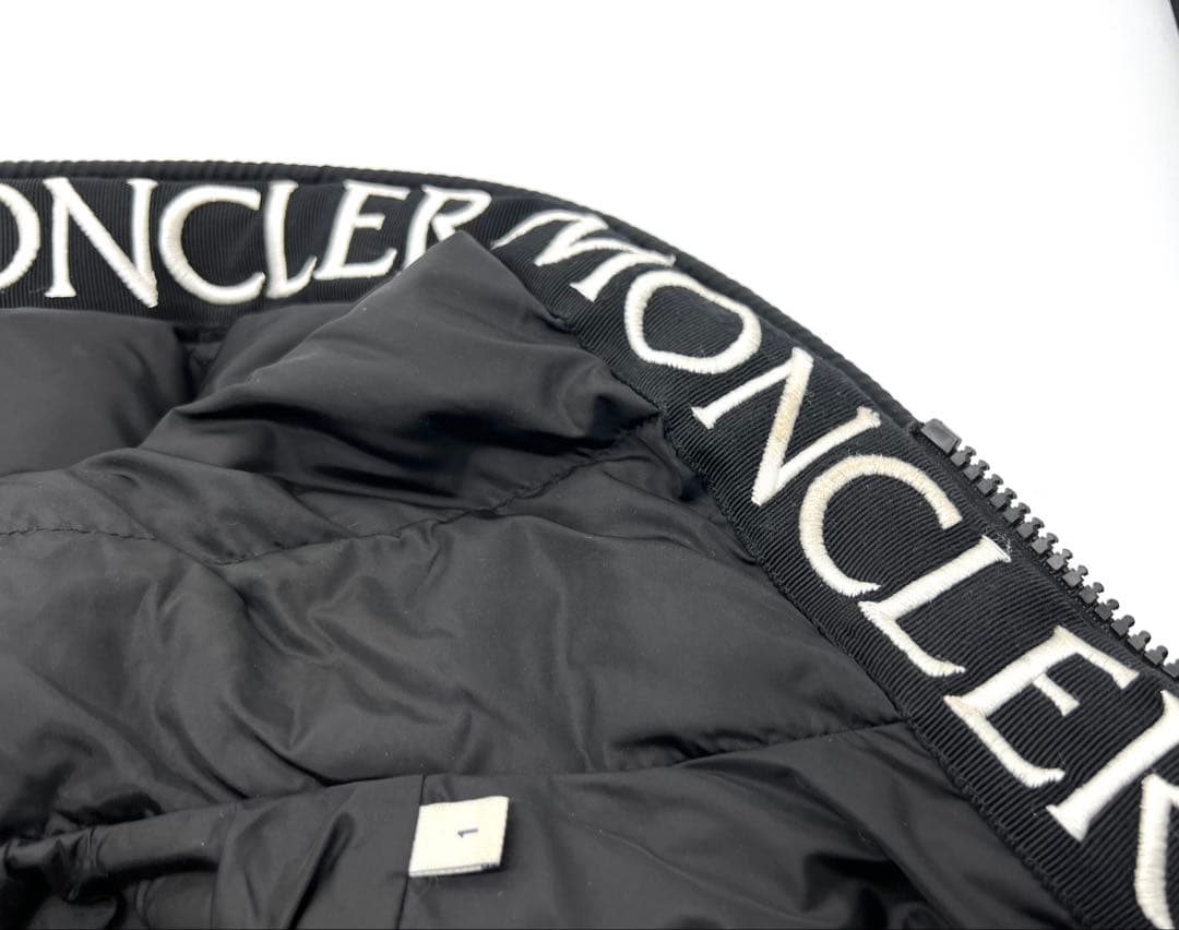 MONCLER モンクレール MONTCLA モンクラー ダウンジャケット 1