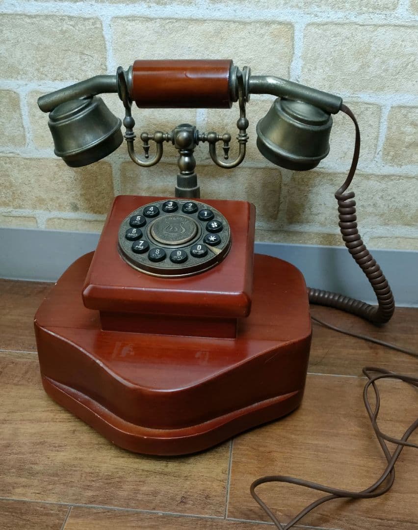 ZHIYIN COLLECTION 木製電話機 アンティーク風