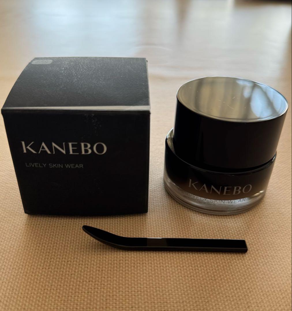 KANEBO ライブリースキンウェアII 220
