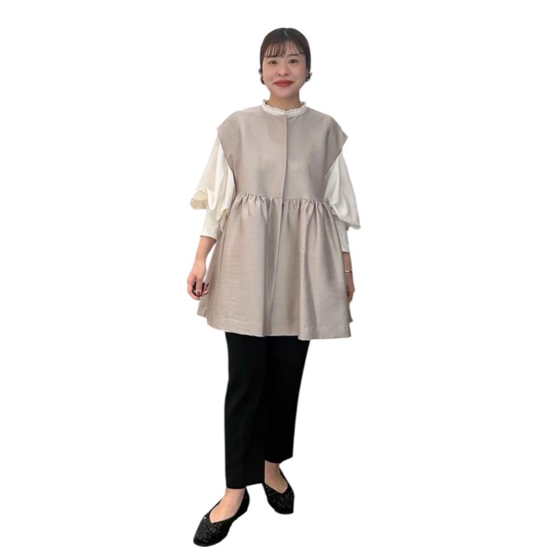 美品　今期　ビアズリー　ギャザージレ　LIVETART ベージュ　フリーサイズ