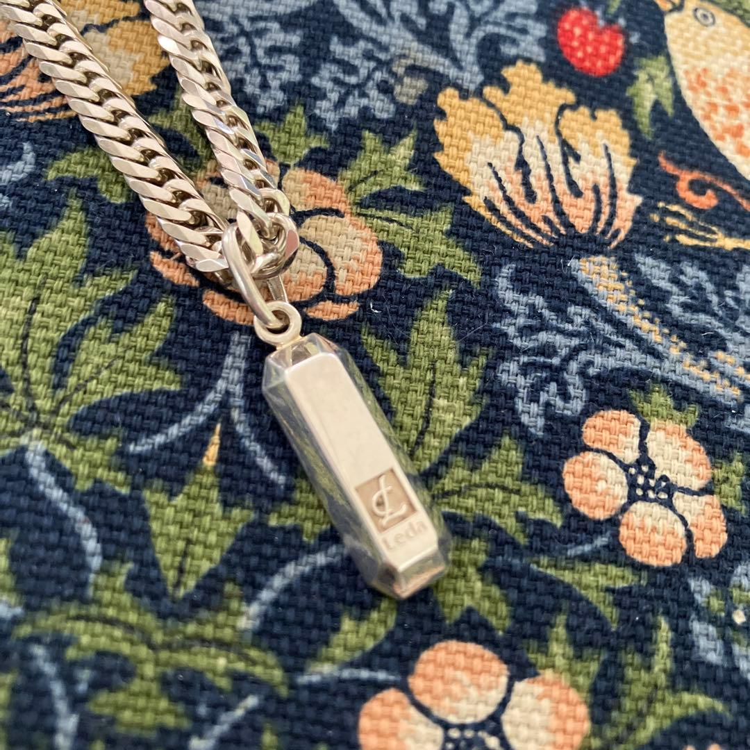 レダシルマ　ネックレス