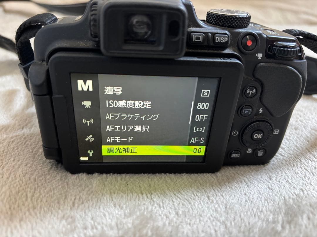 【激安】Nikon Coolpix P610 デジタルカメラ　光学60倍ズーム