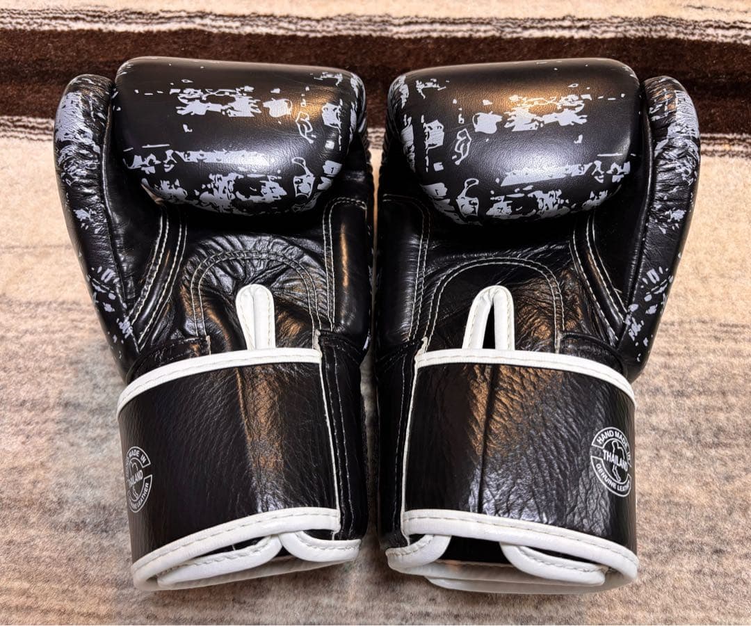 Fairtexフェアテックス ボクシンググローブ 8oz ブラック/ピンク