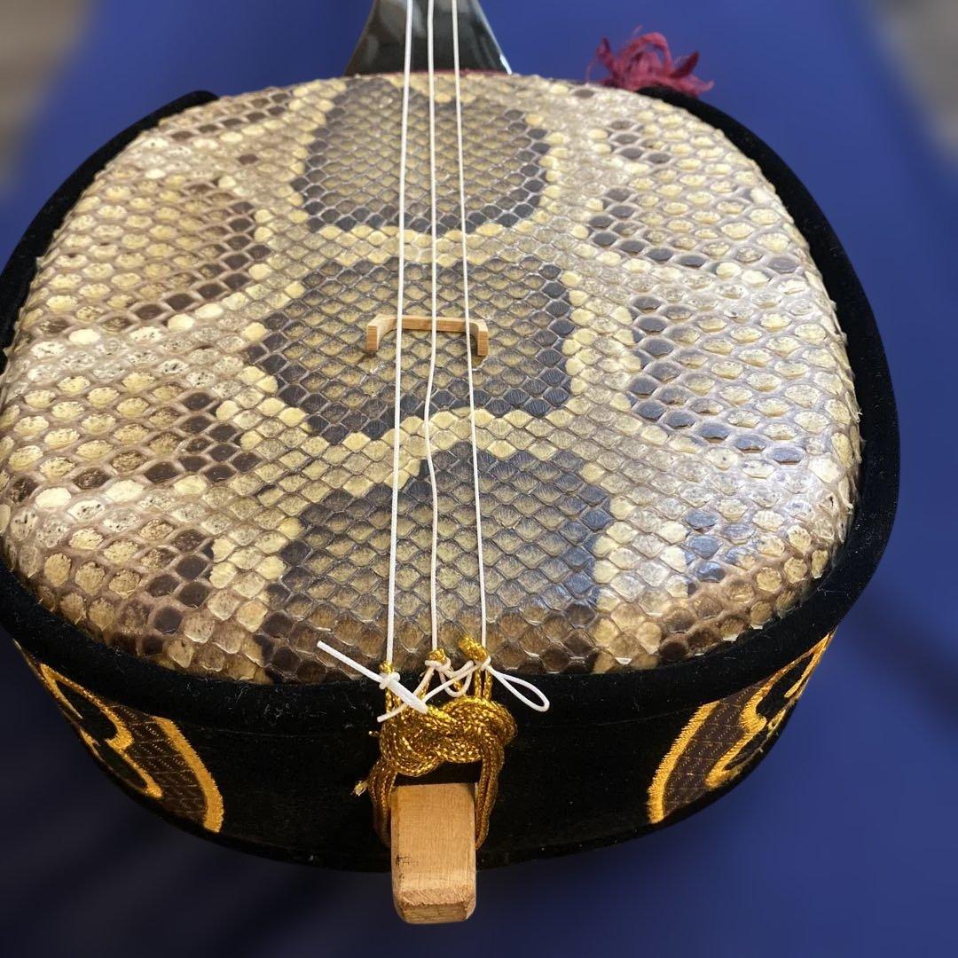 三線本体 ヘビ革風