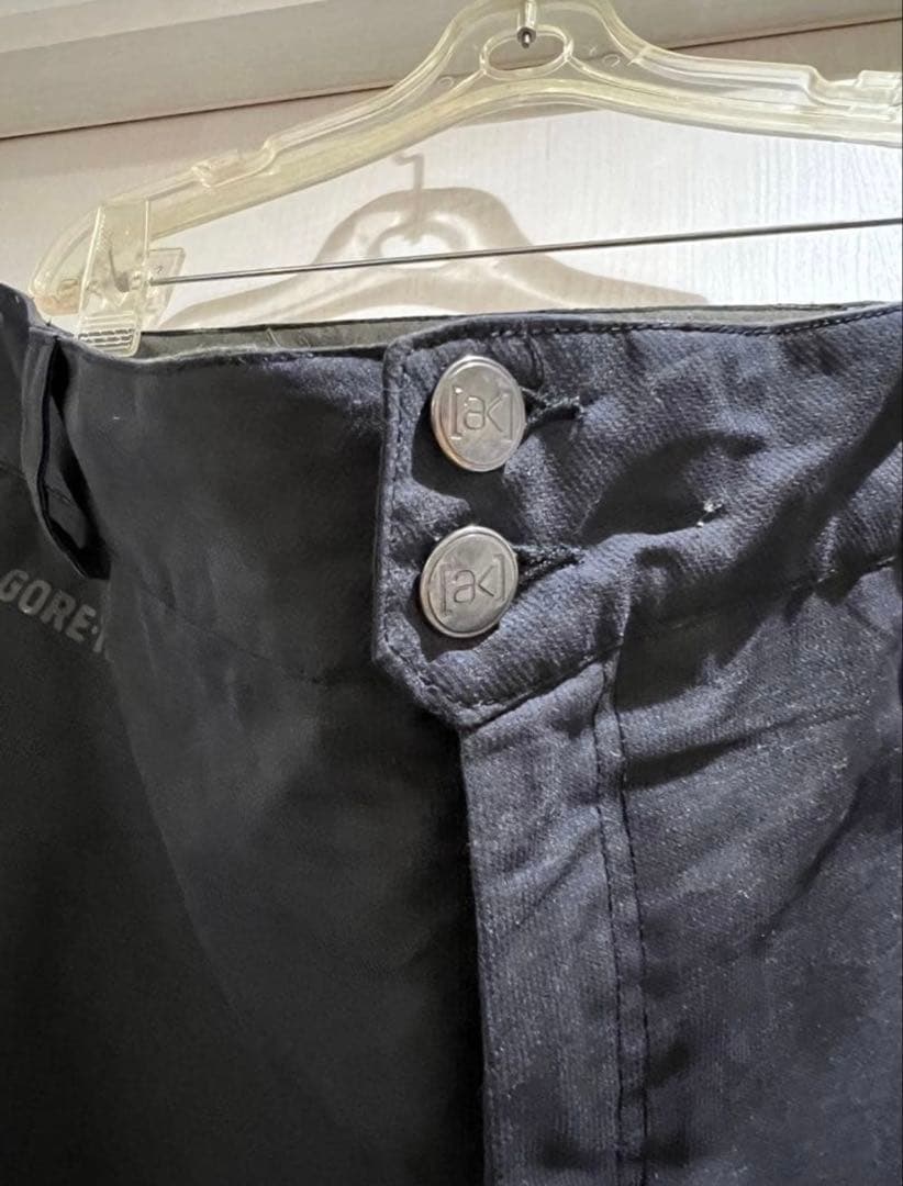 だ*ご様 Barton ak 最高級ライン　スノーボードパンツ　Mサイズ