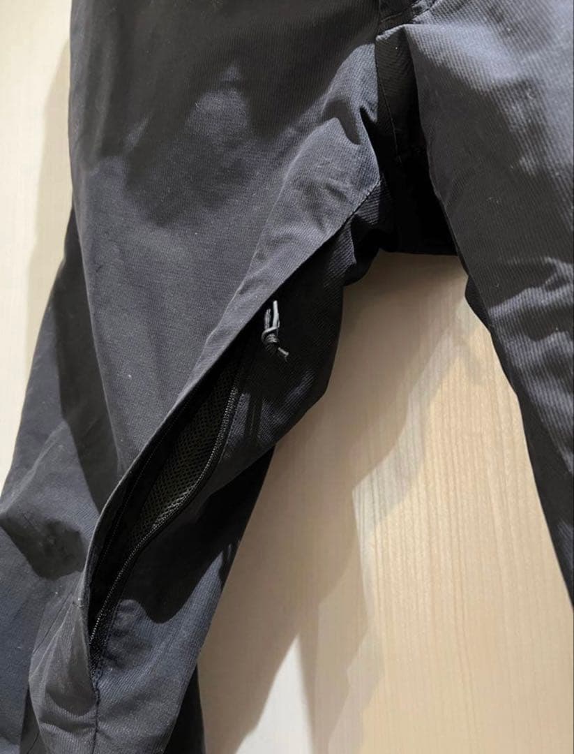 だ*ご様 Barton ak 最高級ライン　スノーボードパンツ　Mサイズ