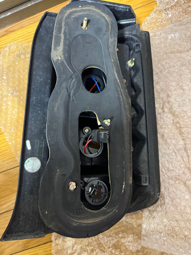 カローラルミオン　サンダーテール