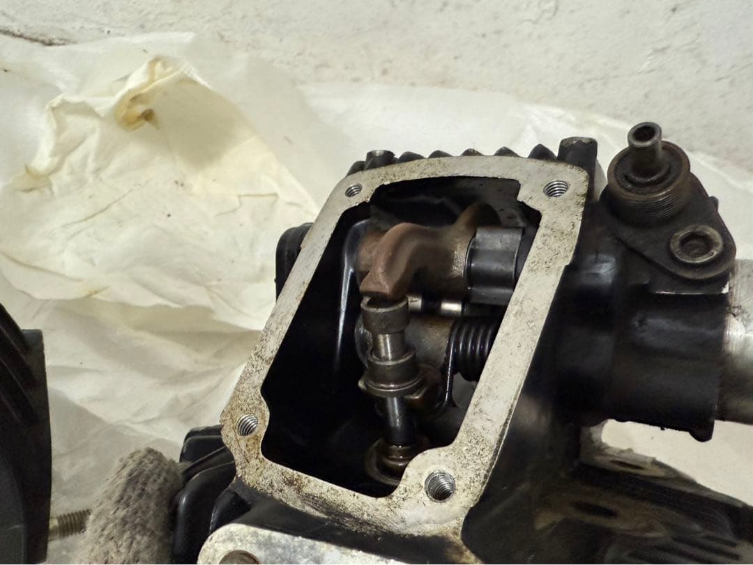 ドゥカティ900ss シリンダーヘッド