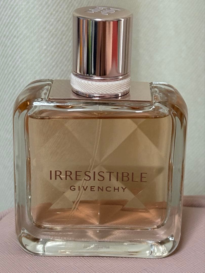 Givenchy Irresistible オードパルファム 50ml