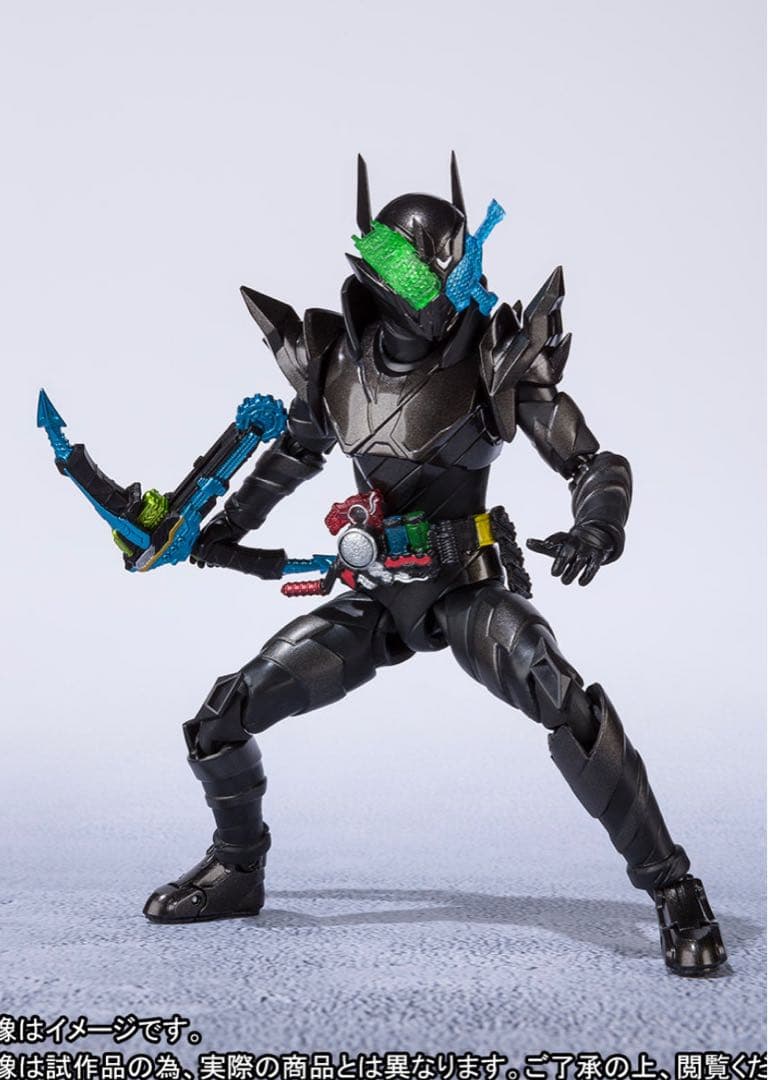 S.H.Figuarts 仮面ライダーメタルビルド　仮面ライダーグリスブリザード