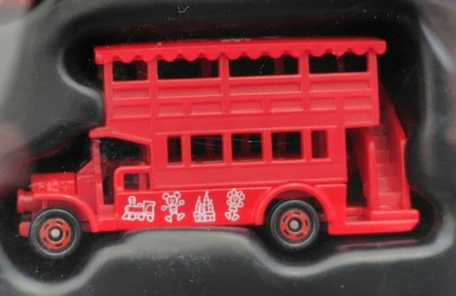 【未開封】ディズニーランド　トイ・ステーション　トミカ　レッドカラーセット