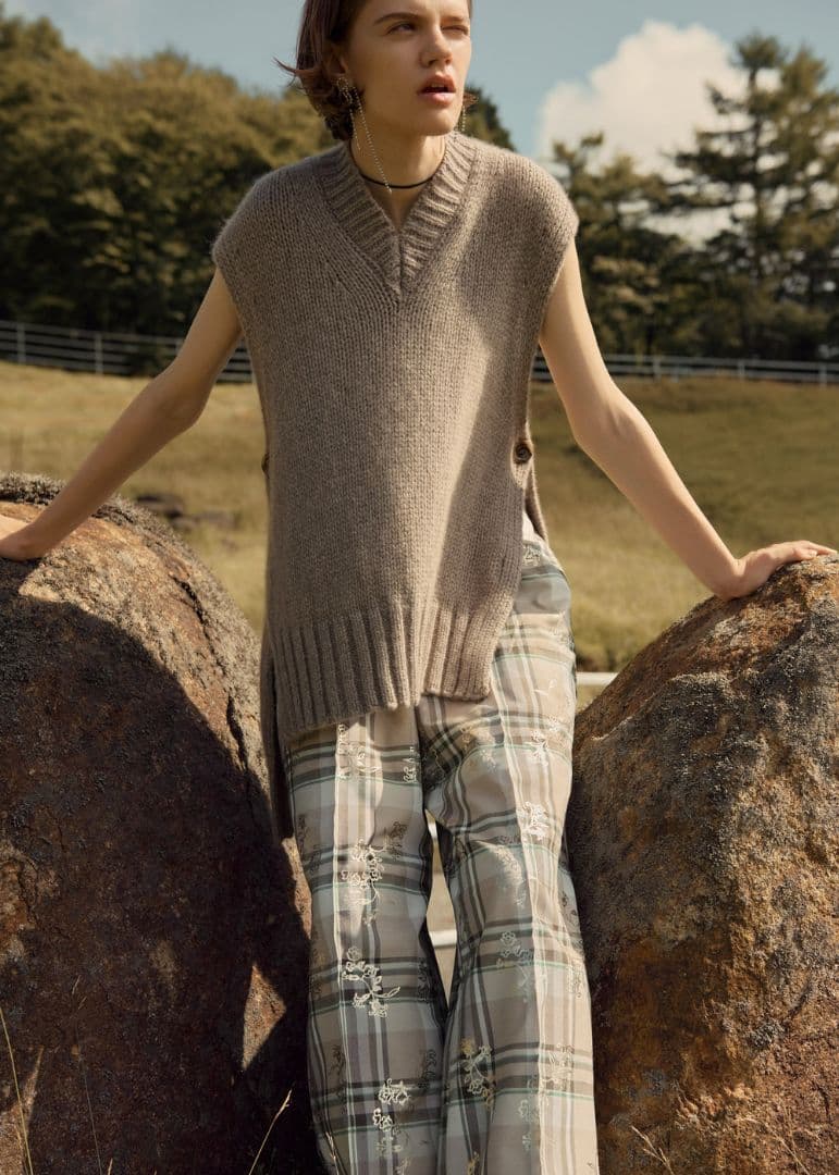 m ヌキテパ　現行モデル Check Foil Print Pants