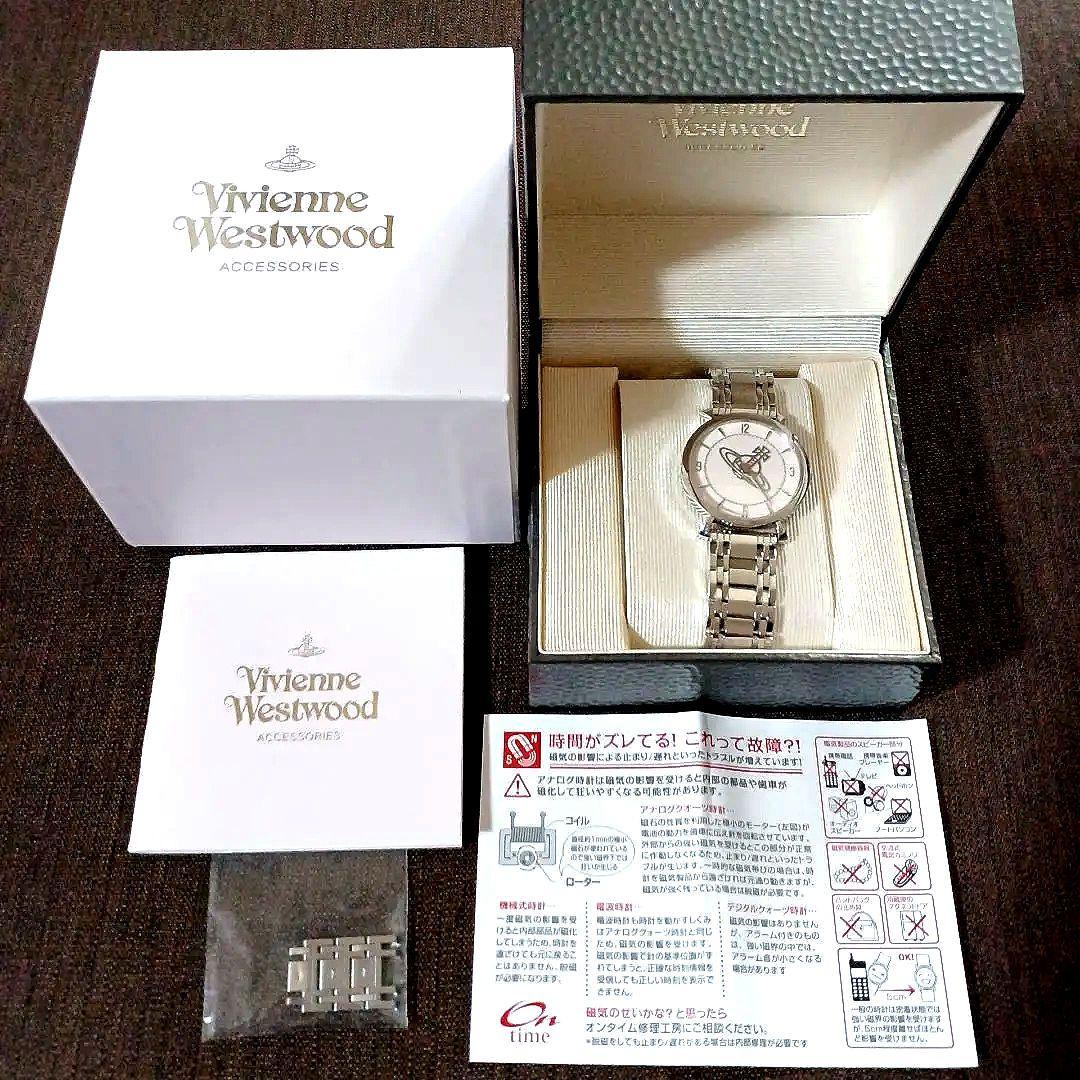 ヴィヴィアンウエストウッド　時計　レディース　シルバー　ホワイトピンク