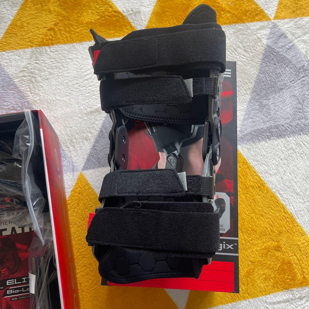 マクダビッド (McDavid) M4200左膝サポーターLサイズ【値下げ不可】