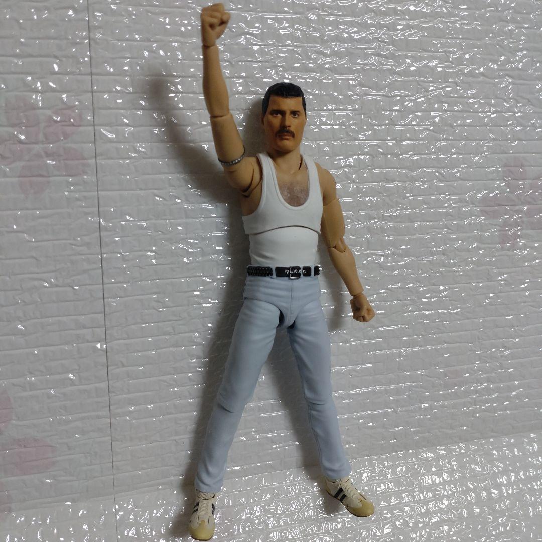 S.H.フィギュアーツ　フレディ・マーキュリー　ライブエイドver