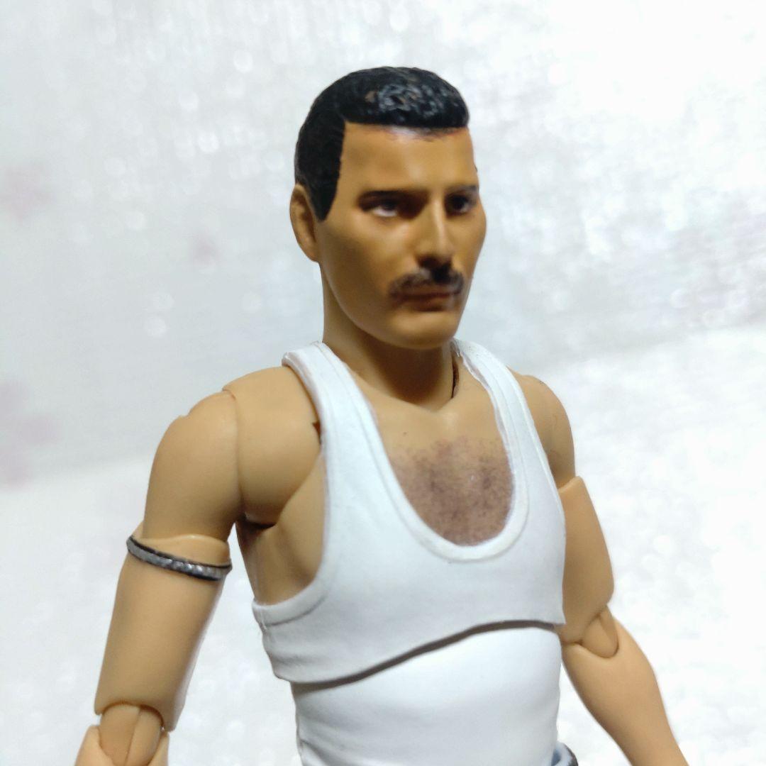 S.H.フィギュアーツ　フレディ・マーキュリー　ライブエイドver