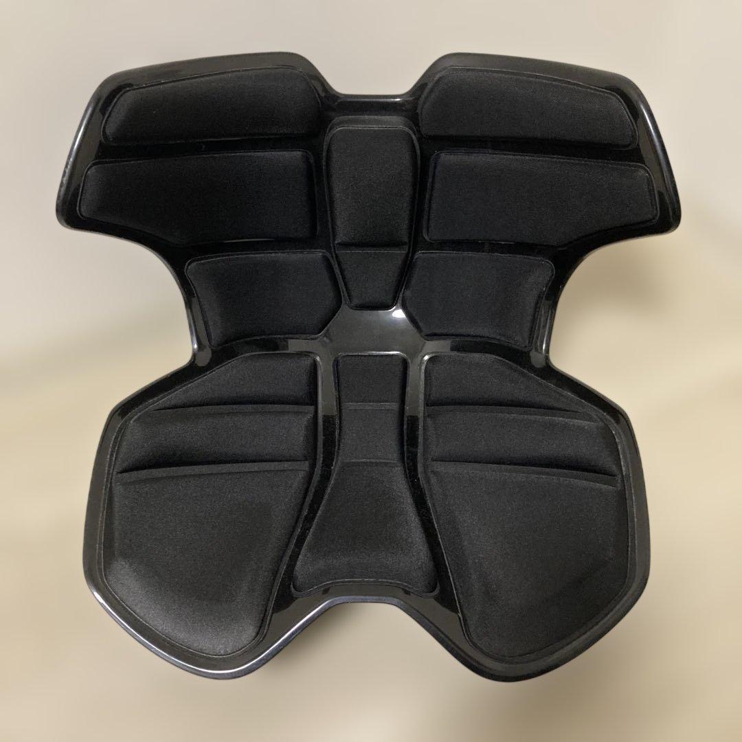 MTG 骨盤サポートチェア　Style Athlete II