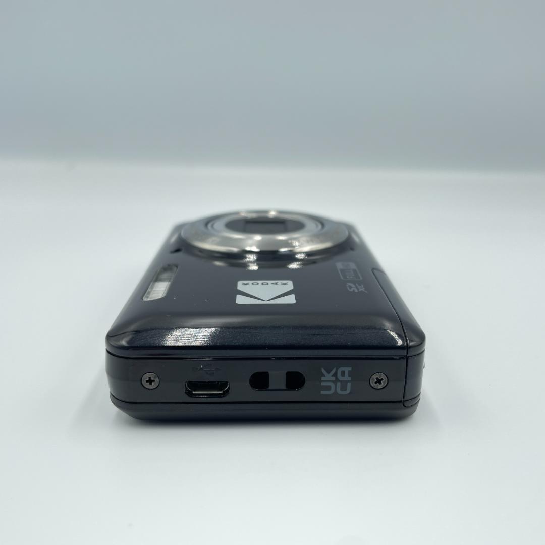 ぷ*️様 【ほぼ未使用品・転送特典無料あり】Kodak PIXPRO FZ55