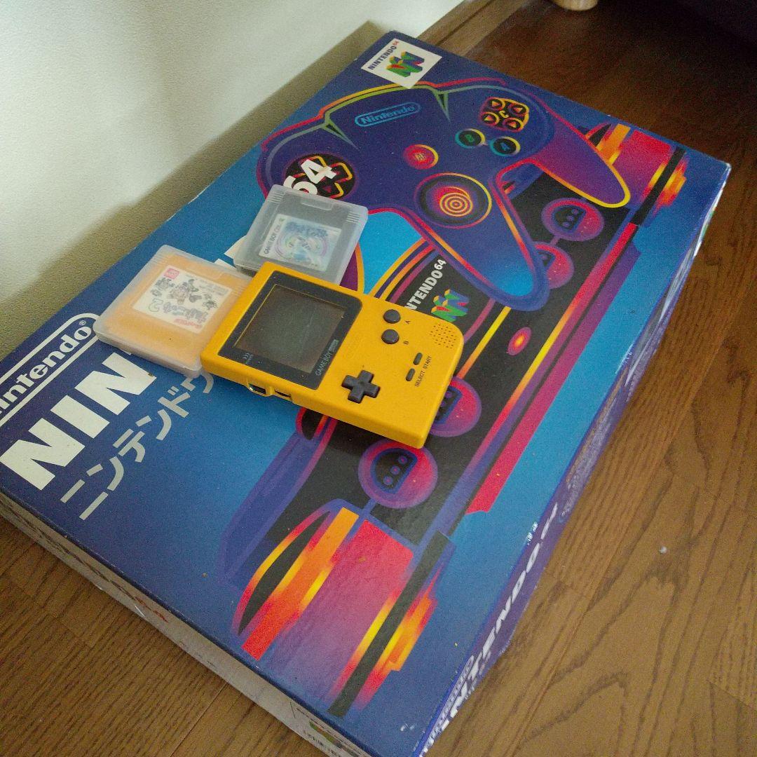 ニンテンドー６４ ゲームボーイ　ポケモンシルバー　たまゴッチ