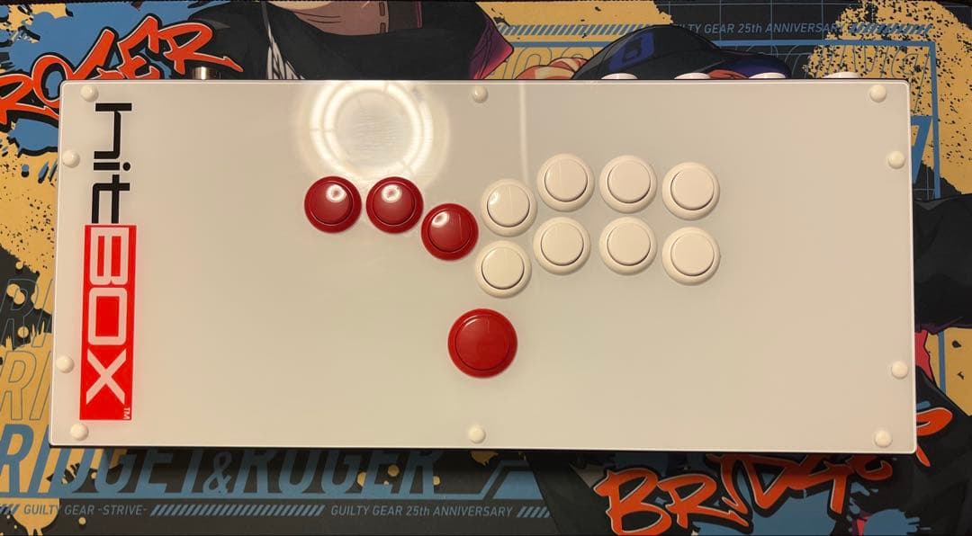 hit box 本体とケーブル