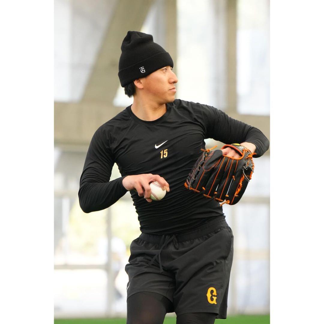 選手着用モデル　読売ジャイアンツ プラクティス ハイグレードTシャツ➕短パン