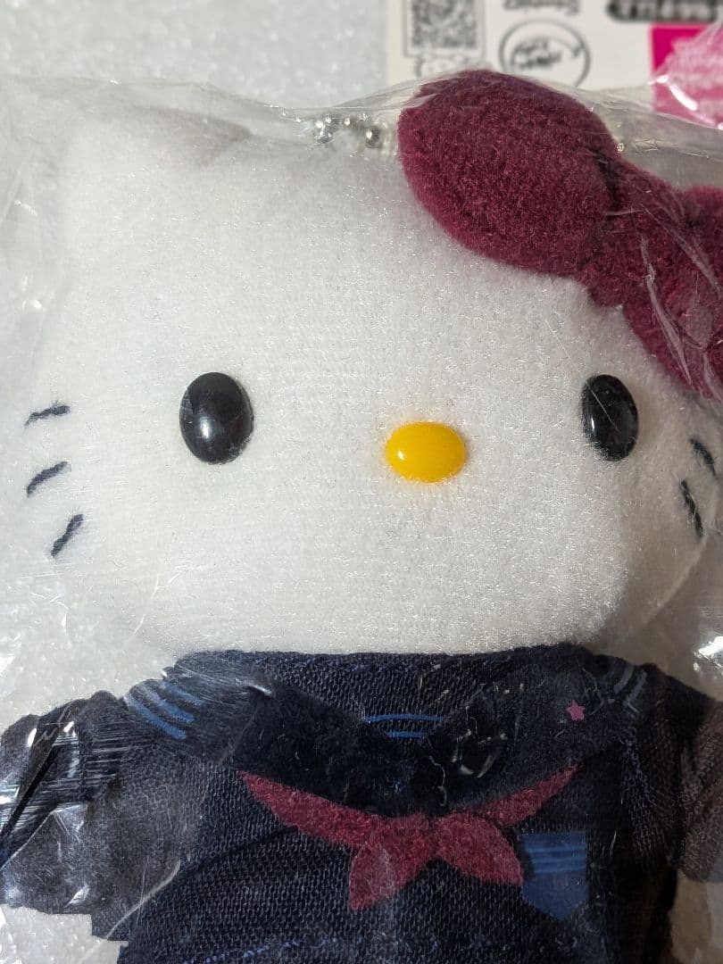 キティちゃんストラップぬいぐるみマスコット学校制服　未使用品
