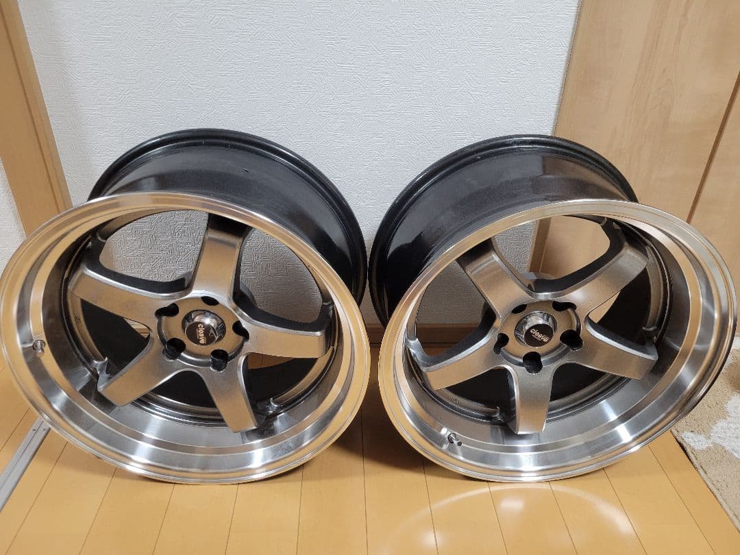 、*様 あと3時間。18インチcleave racingFL53 ほぼ未使用タイ