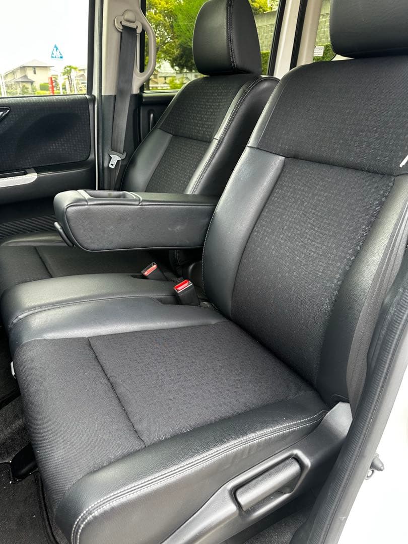 レスポワール専用N-BOXカスタム特別仕様車ターボSSパッケージ⭐️車検2年付き⭐️