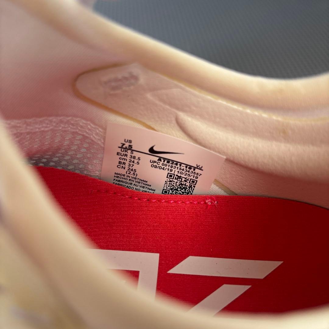 【新品未使用】NIKE ZOOM FLY 3(24.5センチ)