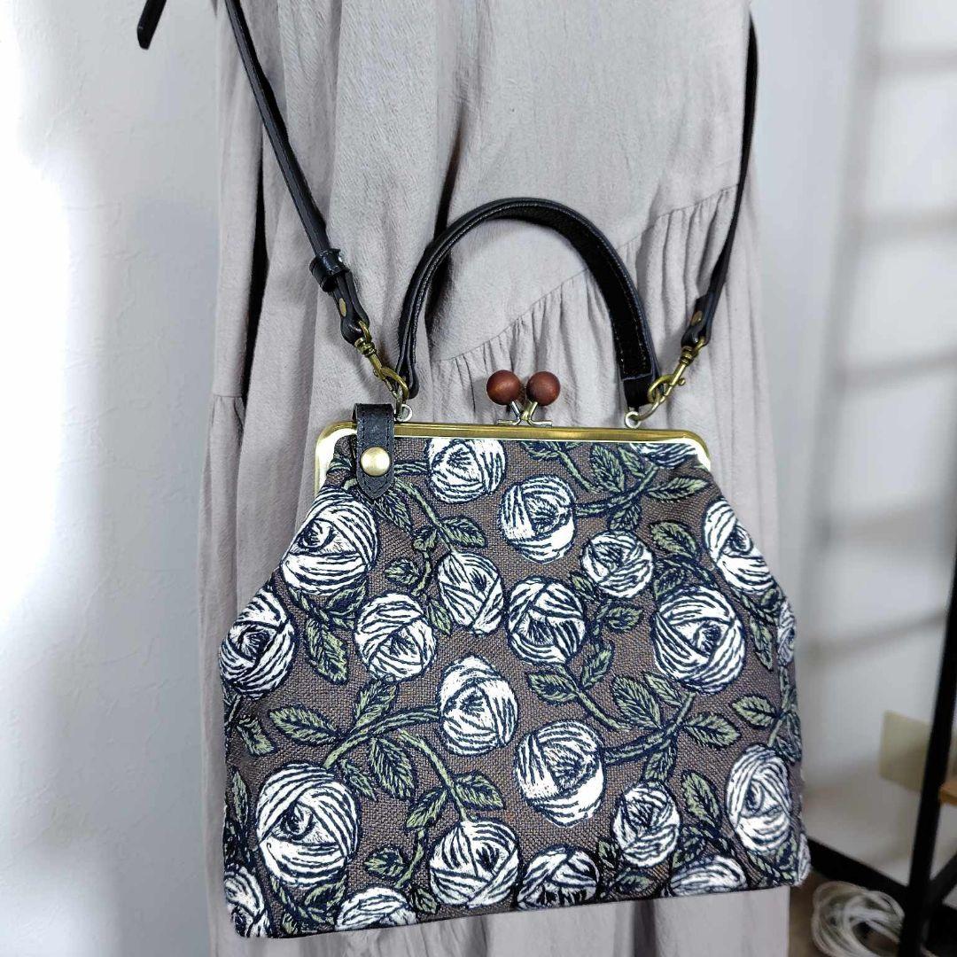 【専用】ミナペルホネン/rosyロージィーブラウン/木玉がま口ショルダー革