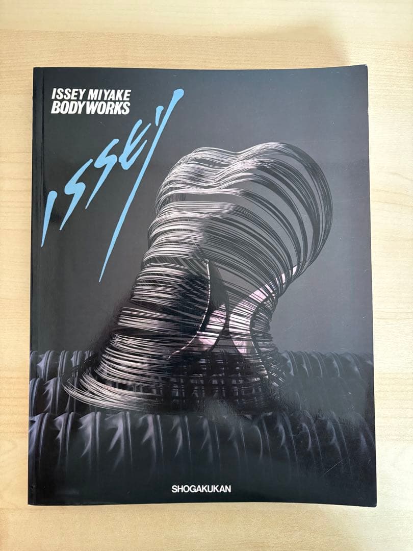 アート・デザイン・音楽 Miyake Issey Body Works