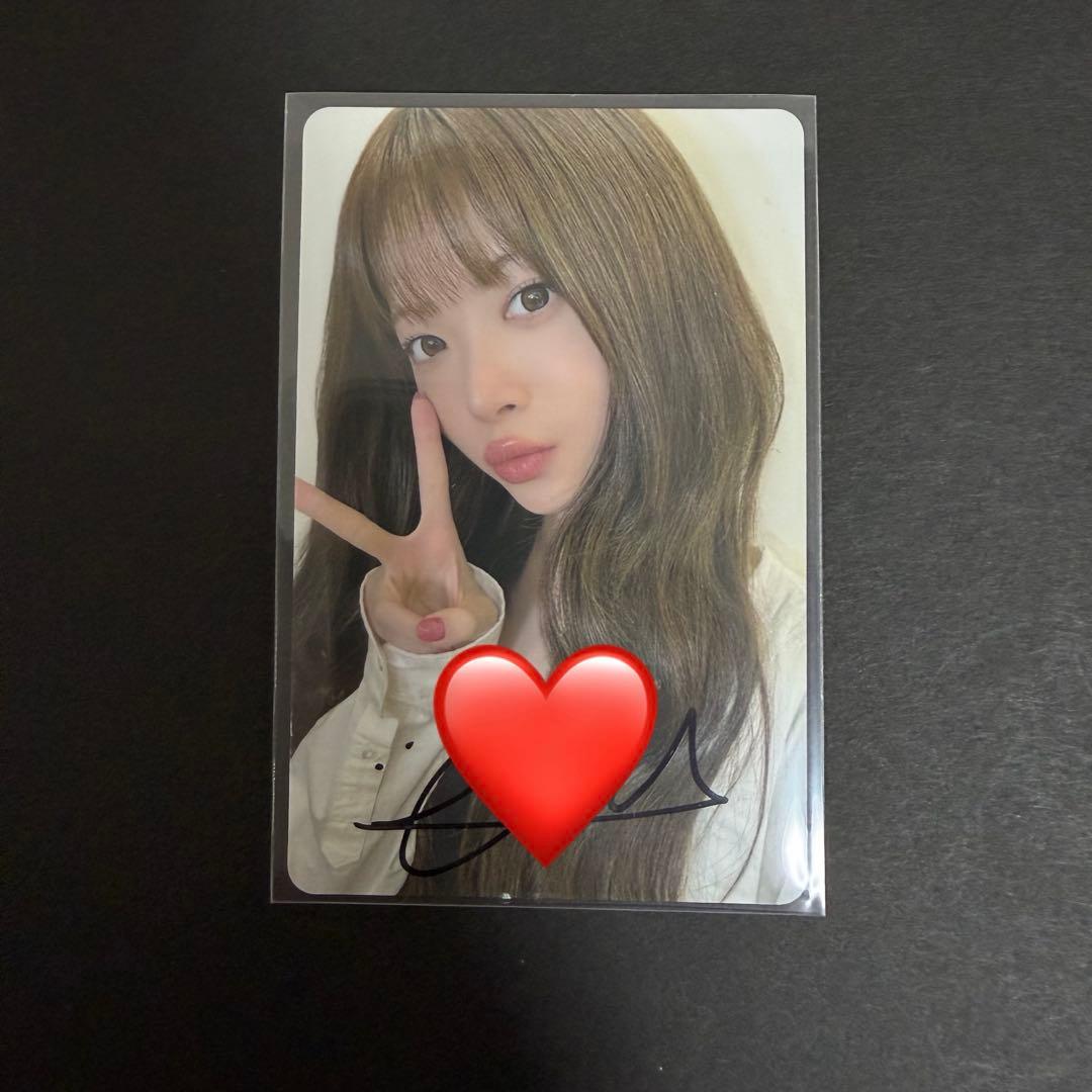 LE SSERAFIM ウンチェ　直筆サイン入り ラキドロ トレカ　ユニバ