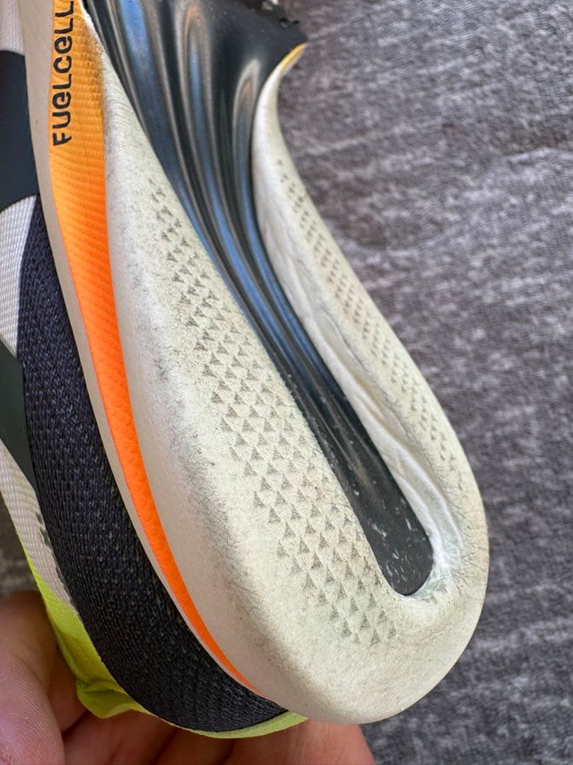 ボボ 様　New Balance FuelCell MD X v3 26cm