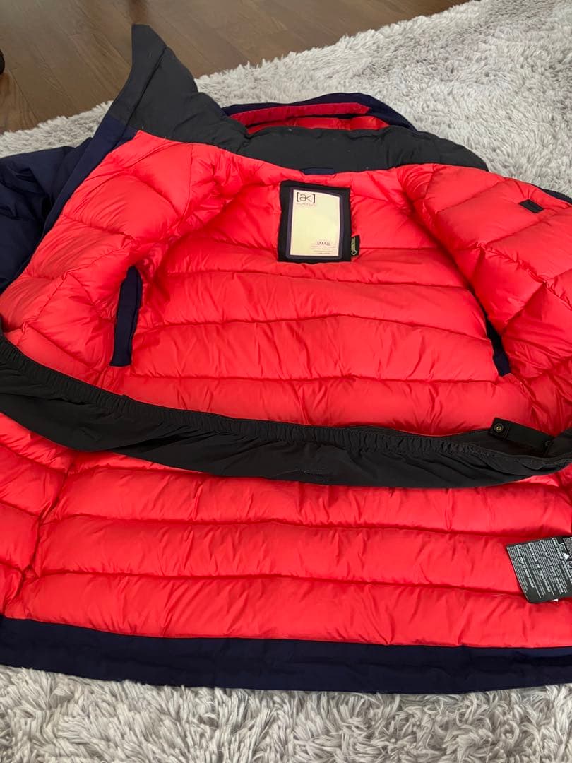 Burton AKフード付きスキージャケット紫/レッド