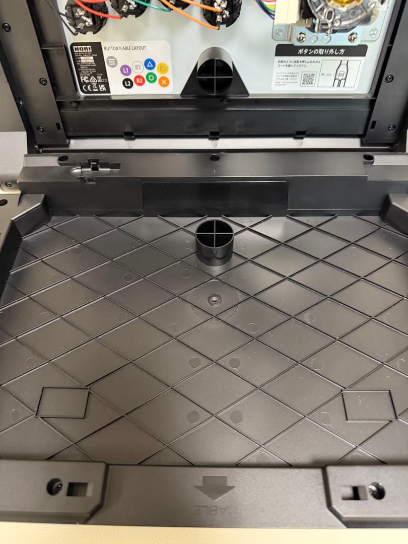 k*8様 ホリ FIGHTING STICK α カスタマイズ済み 箱あり