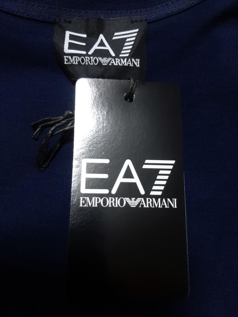 【専用】EA7/アルマーニジュニア　紺・半袖Tシャツ　8A・8歳