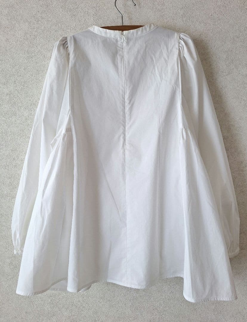 yori ヨリ サイドギャザーブラウス ホワイト 36