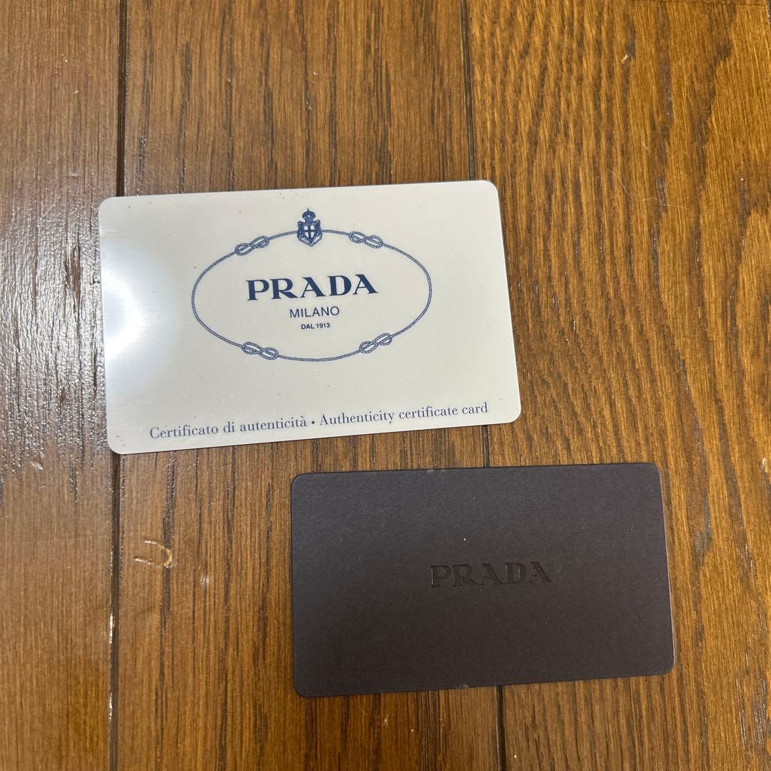 PRADA エピレザー ブラック ケース