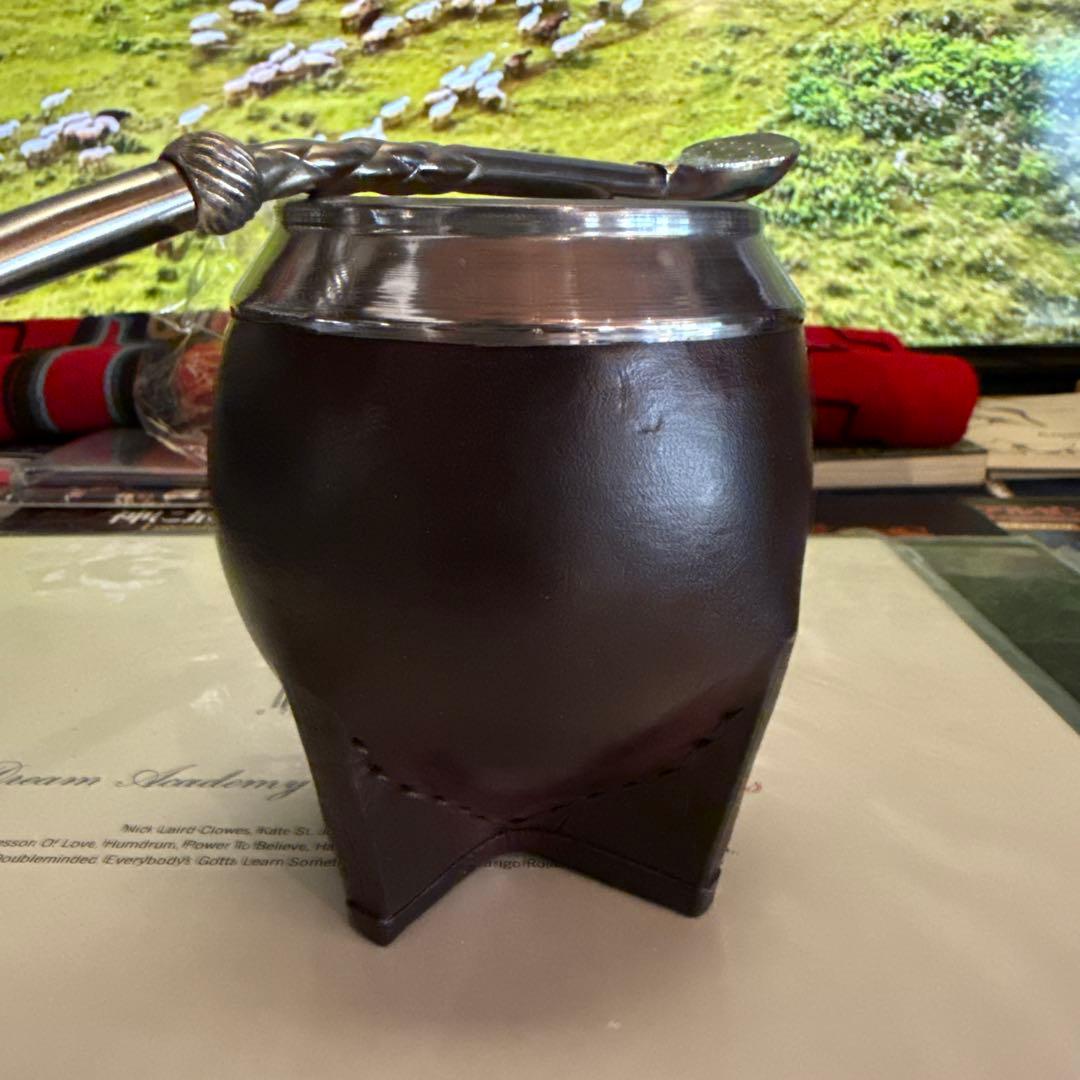 レザー製マテ茶カップとストロー