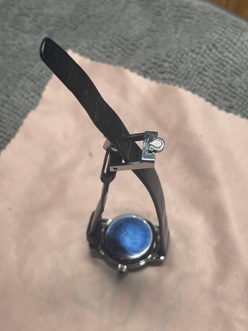 OMEGA 手巻き　正確稼働　オニキスリュウズ　裏蓋シール　純正尾錠・ベルト・箱