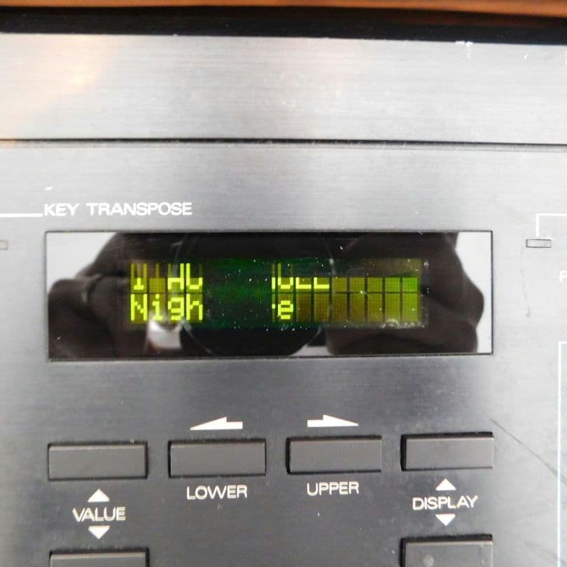 Roland ローランドD-20 シンセサイザー ハードケース付 ジャンク