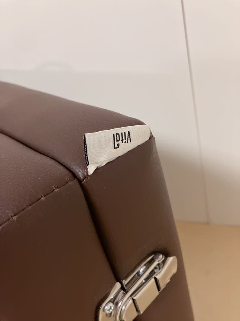 未使用　折りたたみ　エステベッド　マッサージベッド　持ち運びカバー付き