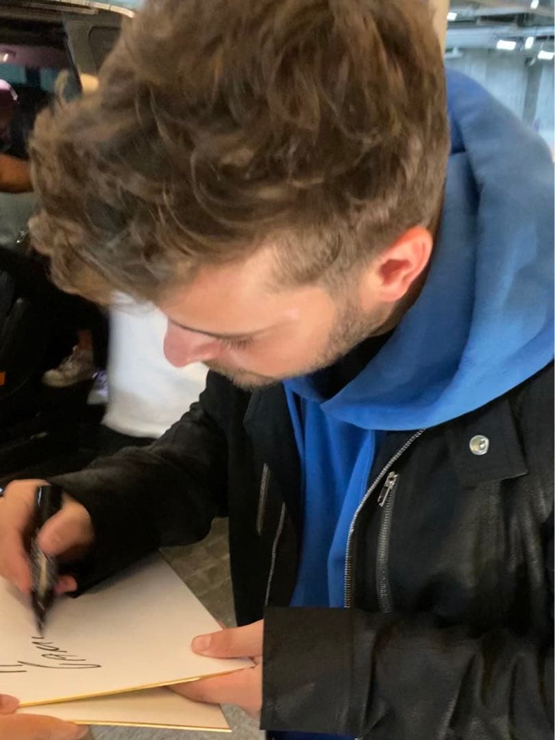 Martin Garrix マーティン　ギャリックス　直筆サイン色紙　18×21