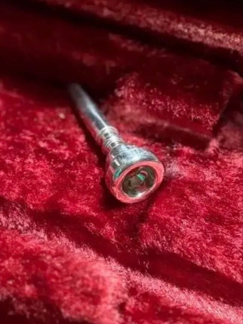 YAMAHA YTR3325Sトランペット本体 ケース付き