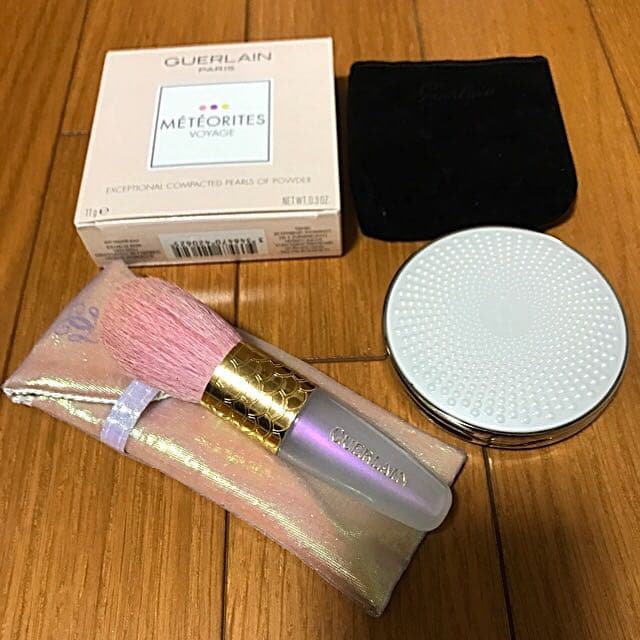 ゲラン メテオリット ヴォワイヤージュ フェイスパウダー