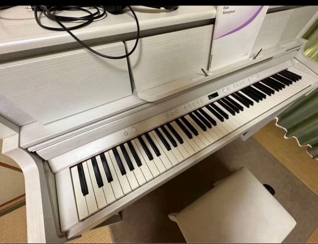 タイムセール 限界値下！美品Roland 電子ピアノ ホワイトLX70