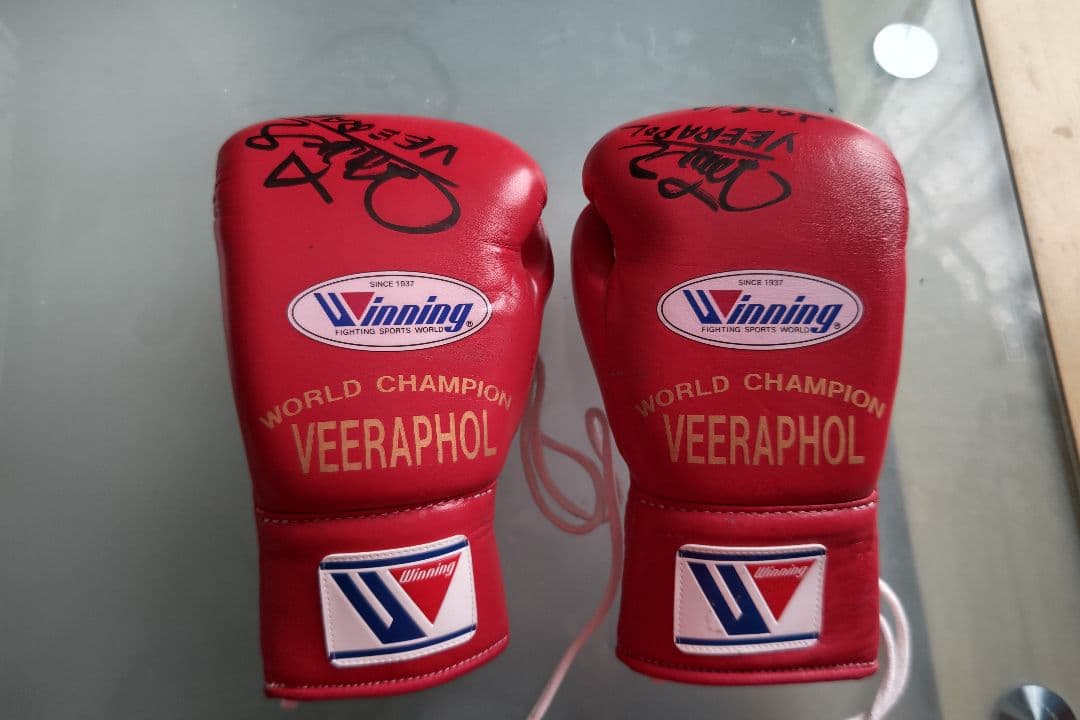WBC世界バンタム級チャンピオン、ウィラポン世界戦実使用グローブ