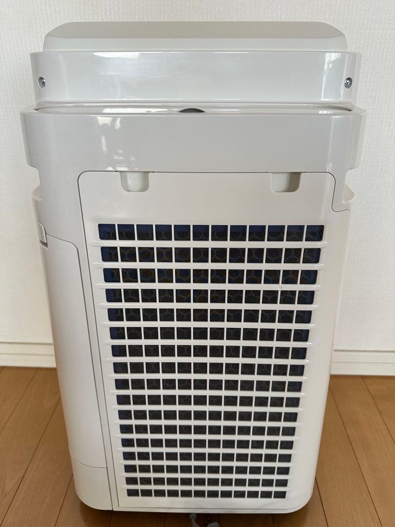 【美品】2022年製 シャープ 加湿空気清浄機 KC-J50-W