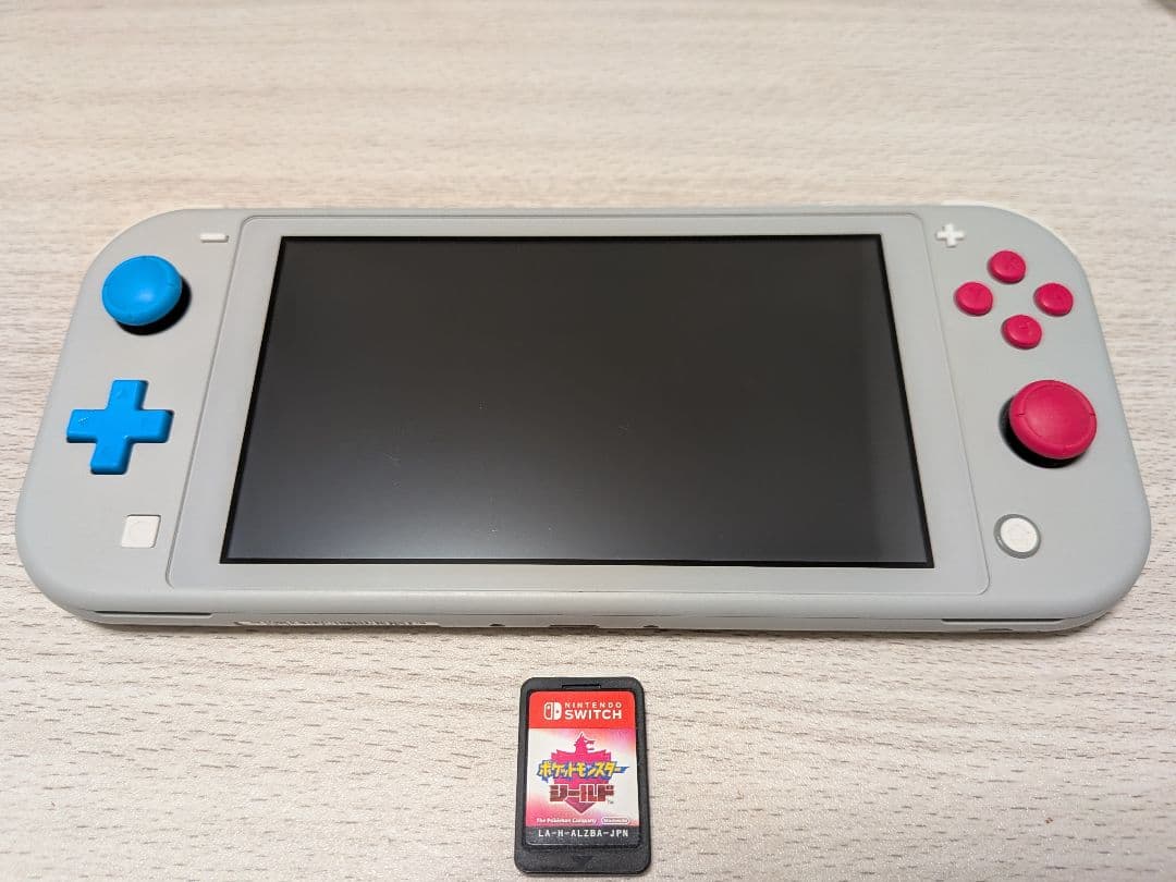 Nintendo Switch Liteポケモン　ポケットモンスターシールド付